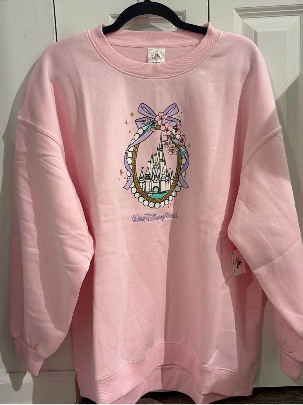 Disney Parks 2026 WDW Castle Sweatshirt Embroidered Size Medium New
